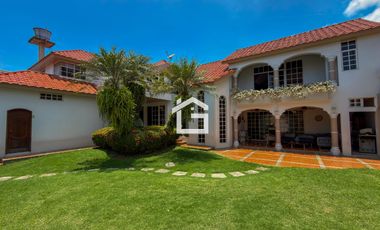 Casa de Lujo en Venta en Sector Unioro, Machala – Exclusividad y Ubicación Privilegiada