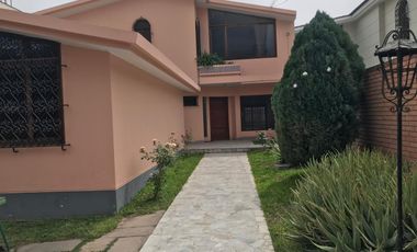 Alquiler  De Casa Para Oficinas , Talleres, Centros de Capacitacion , etc.