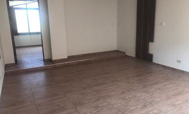 Alquiler  De Casa Para Oficinas , Talleres, Centros de Capacitacion , etc.