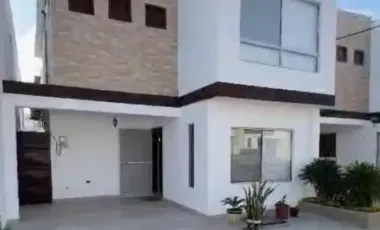 MILINA: VENDO CASA EN CONJUNTO A PASOS DEL MAR