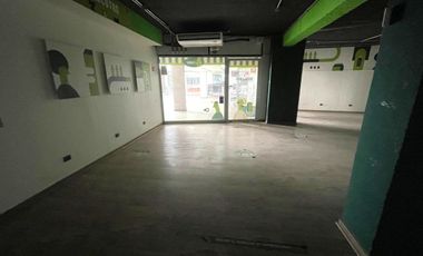 ARRIENDO Local comercial de 140 m2 Strip center, Metro San Joaquín