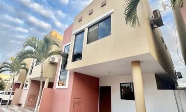 SALINAS CONJUNTO PRIVADO: CASA 3/4 CON PISCINA