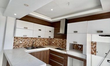 SALINAS CONJUNTO PRIVADO: CASA 3/4 CON PISCINA