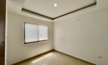 SALINAS CONJUNTO PRIVADO: CASA 3/4 CON PISCINA