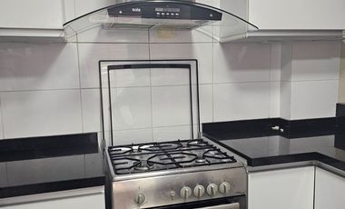 SE ALQUILA LINDO DUPLEX BIEN UBICADO