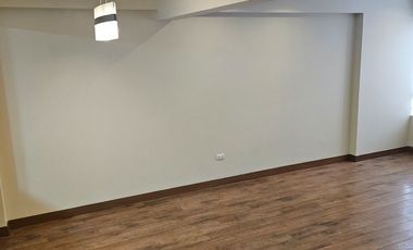 SE ALQUILA LINDO DUPLEX BIEN UBICADO