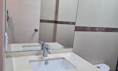 SE ALQUILA LINDO DUPLEX BIEN UBICADO