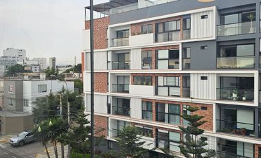SE ALQUILA LINDO DUPLEX BIEN UBICADO