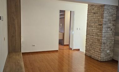 SE ALQUILA LINDO DUPLEX BIEN UBICADO