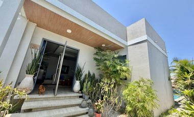 BALLENITA CON VISTA AL MAR ALQUILO CASA CON PISCINA