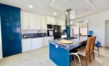 BALLENITA CON VISTA AL MAR ALQUILO CASA CON PISCINA