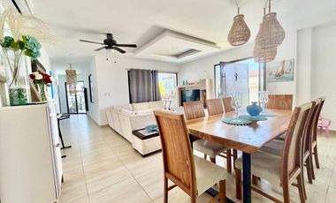 BALLENITA CON VISTA AL MAR ALQUILO CASA CON PISCINA