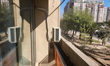 Arriendo Departamento 3D + 2B.  Metro Santa Ana