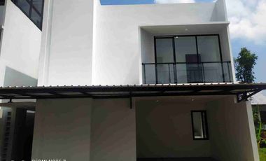 Dijual Rumah baru 2 lantai type 50/72 di komplek perumahan Oma indah Garut (kawasan ECO Living Oma indah Garut )