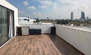 Casa amueblada en renta 4 recamaras en Parque Viena Lomas de Angelópolis 2