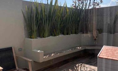 Casa amueblada en renta 4 recamaras en Parque Viena Lomas de Angelópolis 2