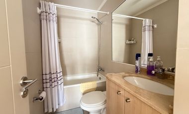 Departamento Amoblado y con Estacionamiento, Edificio Centro Lagos