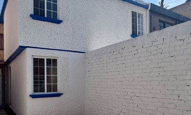 Casa en venta en Cuautitlán Izcalli, Estado de México | 2 recámaras | Estudio |