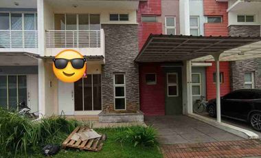 D sewa rumah golf lake