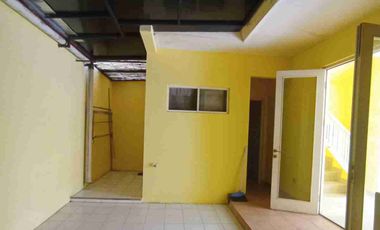 D sewa rumah golf lake