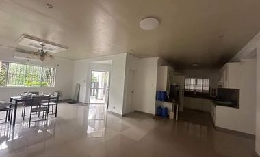 5BR House for Rent in Paranaque City