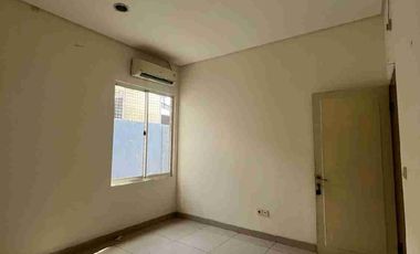 D sewa rumah golf lake