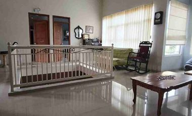 DIJUAL RUGI!! RUMAH SUHAT BUNGA MERAK, BELI TANAH, BONUS RUMAH MEWAH DUA LANTAI, DI KAWASAN ELIT SUHAT