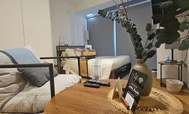 Para Inversionistas se Vende loft en Icon Roma con balcon y cajon estac amueblado y equipado listo para rentar