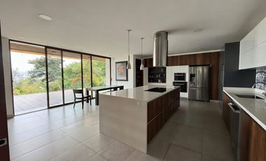 HERMOSA CASA DE ARRIENDO/ALQUILER EN CASA DE CAMPO!!  MODERNA!!  VISTA!!