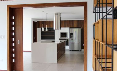 HERMOSA CASA DE ARRIENDO/ALQUILER EN CASA DE CAMPO!!  MODERNA!!  VISTA!!