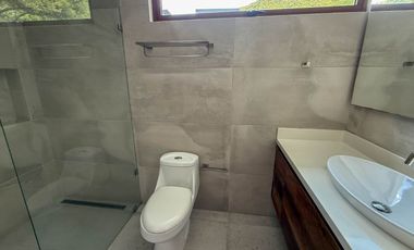 HERMOSA CASA DE ARRIENDO/ALQUILER EN CASA DE CAMPO!!  MODERNA!!  VISTA!!