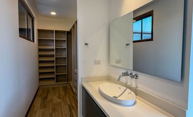 HERMOSA CASA DE ARRIENDO/ALQUILER EN CASA DE CAMPO!!  MODERNA!!  VISTA!!