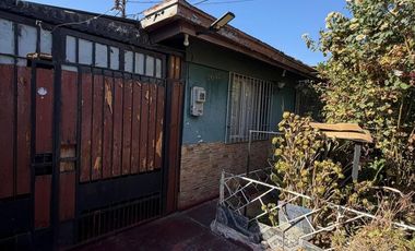 Casa + Depto Interior En El Bosque / Inversión - Familia