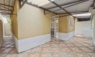 Alquiler de Cómoda Casa de 3 Dormitorios, dentro de Conjunto Cerrado - Urbanización Villa Bonita Etapa 5, Vía a Daule