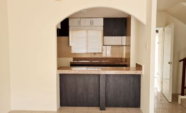 Alquiler de Cómoda Casa de 3 Dormitorios, dentro de Conjunto Cerrado - Urbanización Villa Bonita Etapa 5, Vía a Daule