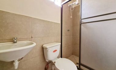 Alquiler de Cómoda Casa de 3 Dormitorios, dentro de Conjunto Cerrado - Urbanización Villa Bonita Etapa 5, Vía a Daule