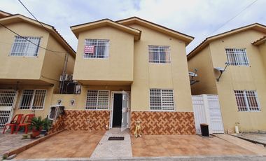 Alquiler de Cómoda Casa de 3 Dormitorios, dentro de Conjunto Cerrado - Urbanización Villa Bonita Etapa 5, Vía a Daule