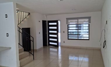 Casa en renta en Residencial Katania