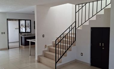 Casa en renta en Residencial Katania