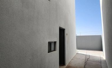 Casa en renta en fraccionamiento privado Paris residencial