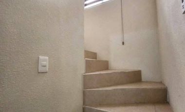 Casa en renta en fraccionamiento privado Paris residencial