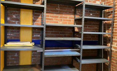 VENTA CASA CON USO DE SUELO PARA ESCUELA EN NEZAHUALCOYOTL