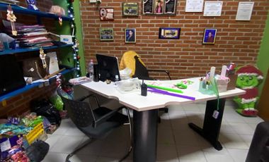 VENTA CASA CON USO DE SUELO PARA ESCUELA EN NEZAHUALCOYOTL