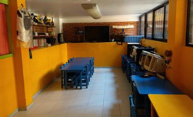 VENTA CASA CON USO DE SUELO PARA ESCUELA EN NEZAHUALCOYOTL