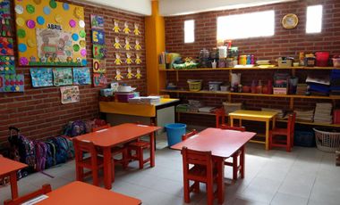 VENTA CASA CON USO DE SUELO PARA ESCUELA EN NEZAHUALCOYOTL