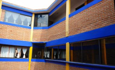 VENTA CASA CON USO DE SUELO PARA ESCUELA EN NEZAHUALCOYOTL
