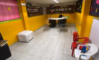 VENTA CASA CON USO DE SUELO PARA ESCUELA EN NEZAHUALCOYOTL
