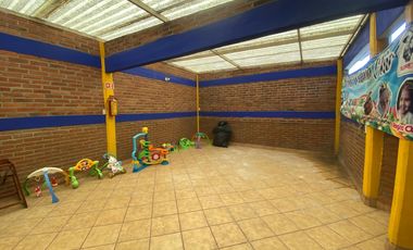 VENTA CASA CON USO DE SUELO PARA ESCUELA EN NEZAHUALCOYOTL