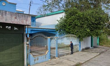 BONITA CASA EN COLONIA LOS REYES LOMA ALTA TABASCO