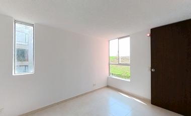 🏢✨ Apartamento remodelado con estudio y sala de estar – Conjunto Astromelia 3, Ciudad Verde